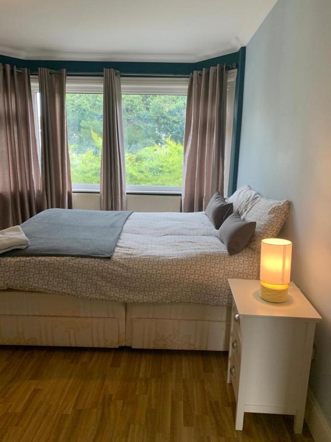 A Cozy House To Stay In Sunny בורנמות' מראה חיצוני תמונה