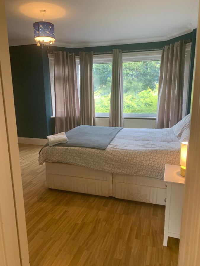 A Cozy House To Stay In Sunny בורנמות' מראה חיצוני תמונה