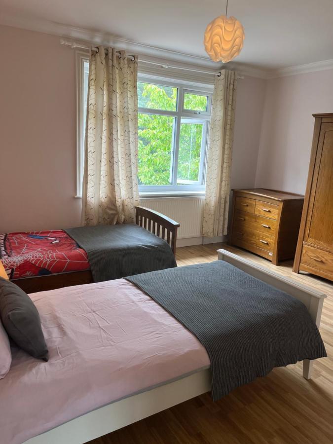 A Cozy House To Stay In Sunny בורנמות' מראה חיצוני תמונה